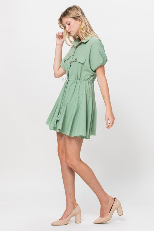 Collared short ruffle dress